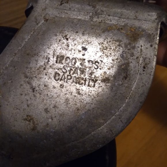 Vintage 1200 lbs. Universal Heavy Duty 6" Single Metal Wheel Jack Caster w/ Pin - Picture 4 of 5